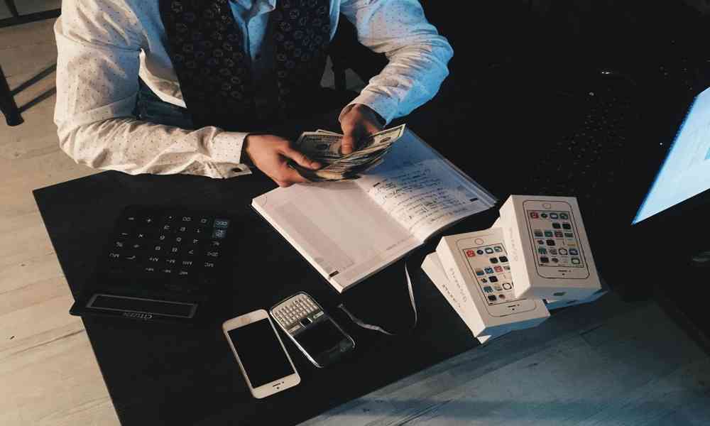 Features to Look for in Payroll Solutions