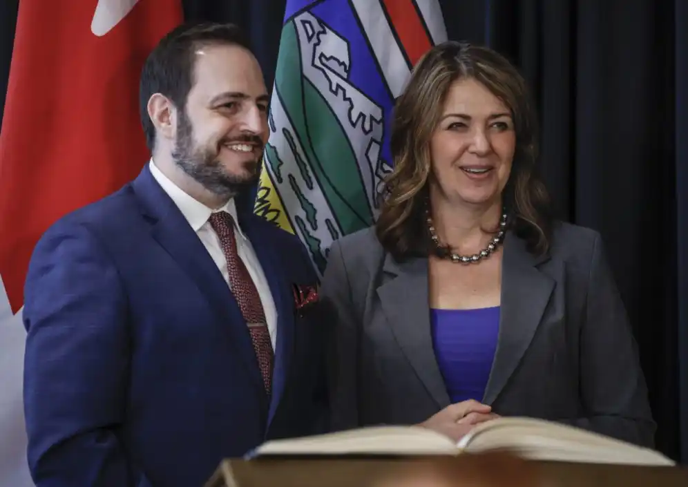 alberta wallet